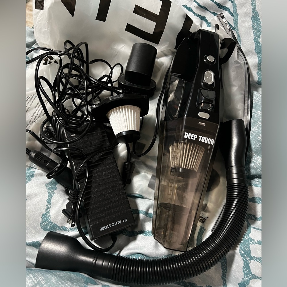 Car Vacuum Cleaner High Power Handheld Vacuum
LED 12V